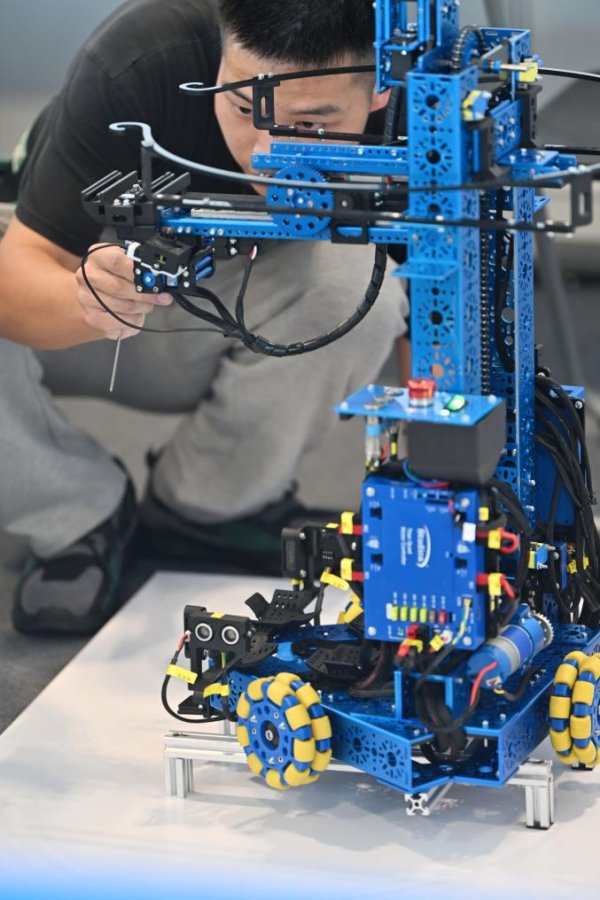 长胜证券 第二届全国技能大赛扫描：职业发展有哪些新趋势